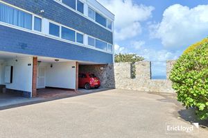 Photo 28- click for photo gallery